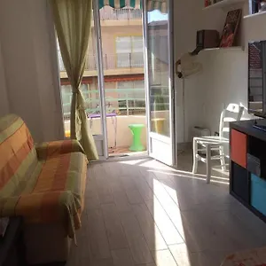 Appartement Centre Proche Et Commerces 60m2, Antibes