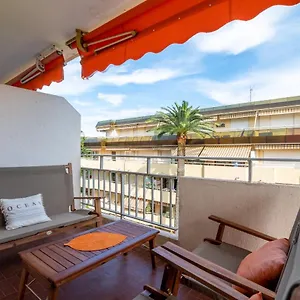 Appartement Grand T3 Juan Les Pins, 2 Balcons, Proche Plage, Antibes