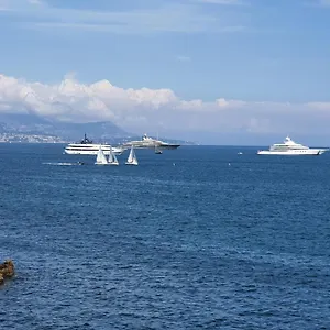 Appartement Beau Duplex Lumineux Avec Aperçu, Antibes